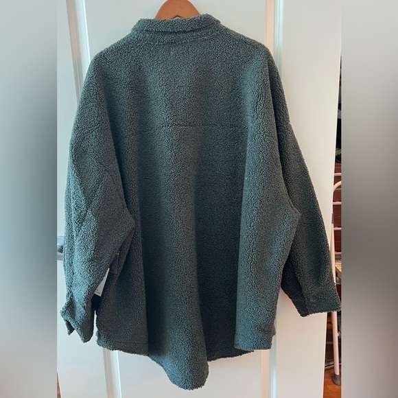 Good American Cozy Contour Faux Shearling Jacket NWT - Picture 9 of 16